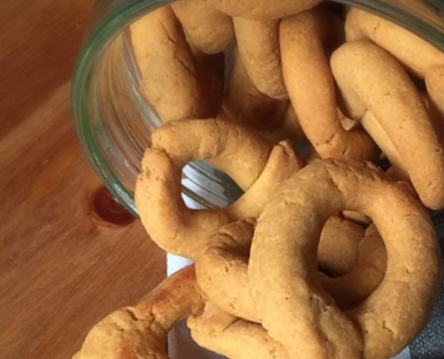 TARALLI CON FARINA DI CECI